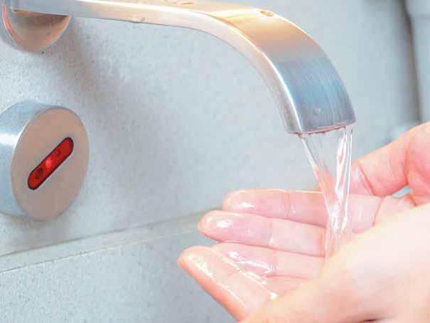 Preparaty myjące i dezynfekujące do rąk